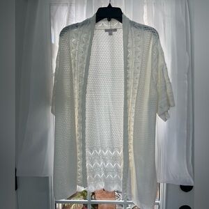 Women’s White Cardigan Size 1X